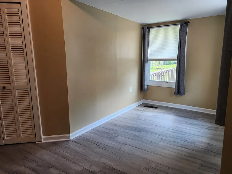5344 Greenbriar Rd — Photo 12