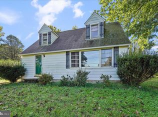 648 Street Rd, Cochranville, PA 19330