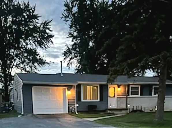 127 N Elms Rd, Flushing, MI 48433