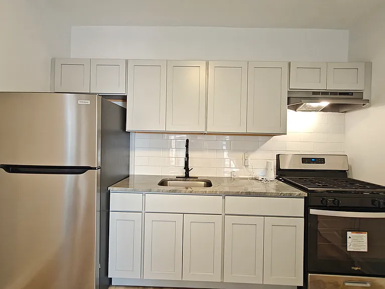 282 S Ithan St — Photo 6