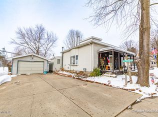 1023 1st Ave, Lake Odessa, MI 48849