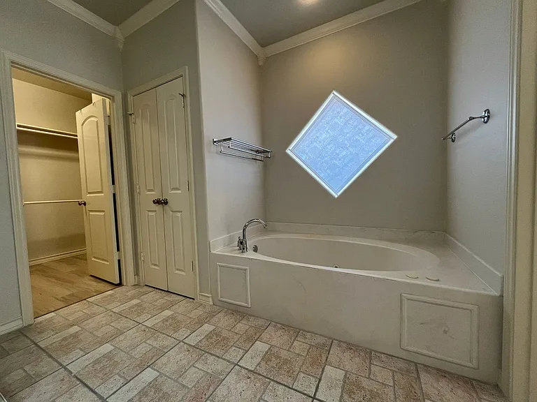14813 Leeward Dr #404 — Photo 47