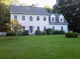 17 Everett Ln, Deep River, CT 06417