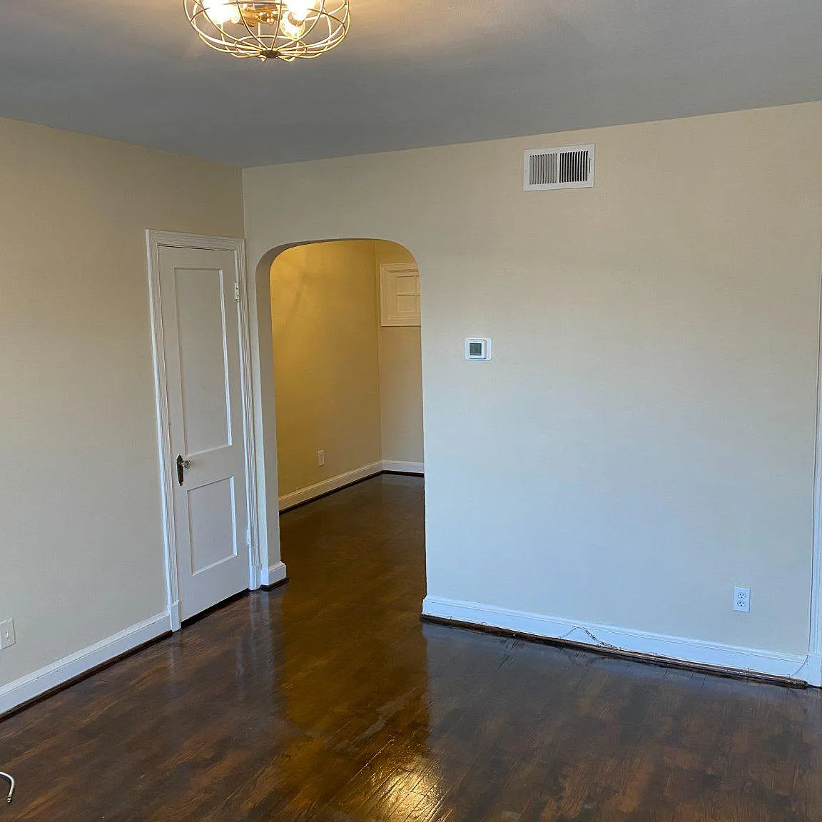 2 bed, 1.0 bath, 825 sqft, $1,400 — Photo 3
