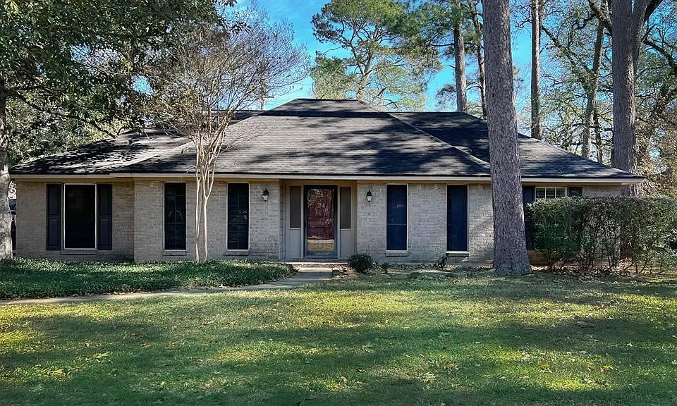 1st image of 1802 Laurel Springs Ln