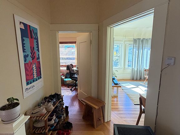 3rd image of 2819 Telegraph Ave