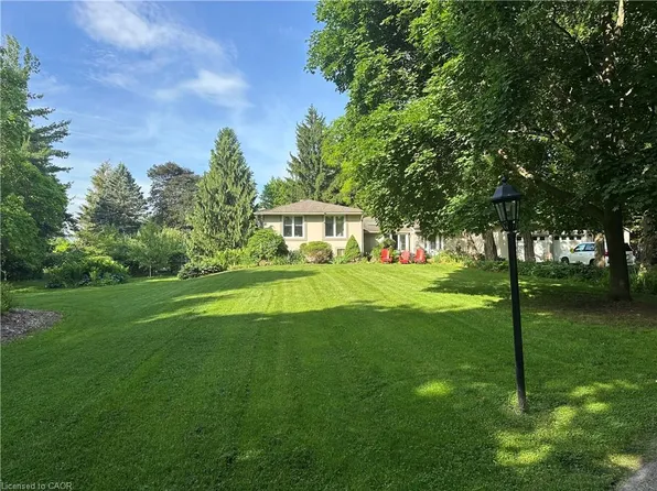5590 Blind Line, Burlington, ON L7P 0B2