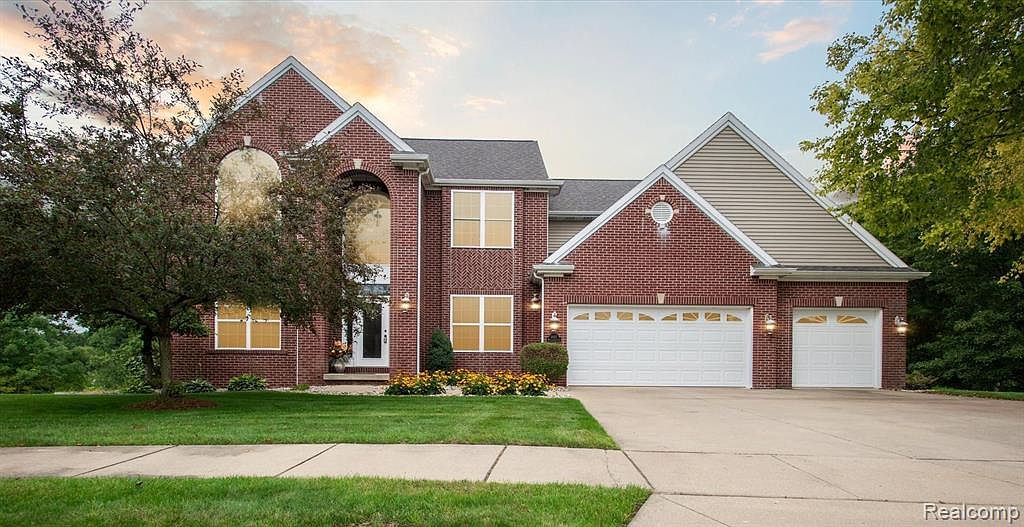 1093 Williamsburg Ct, Williamston, MI 48895 MLS 20230071536 Zillow