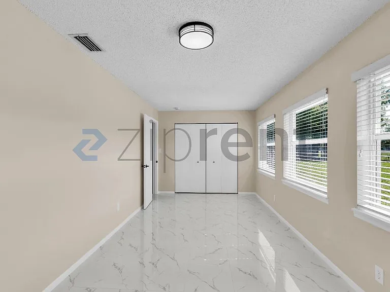 2809 Jefferson Pkwy #B — Photo 12