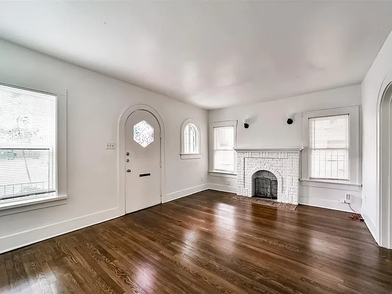 2235 Welch St — Photo 4