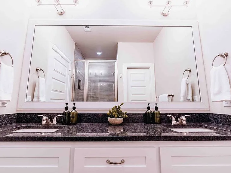 406 NW Retreat Ln — Photo 11