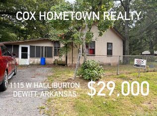 1115 W Halliburton Ave, Dewitt, AR 72042