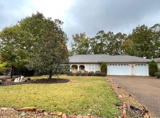 103 Cifuentes Way, Hot Springs Village, AR 71909