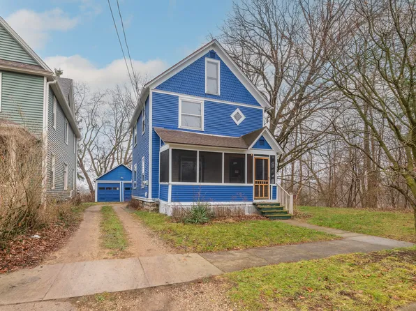1127 Newell Pl, Kalamazoo, MI 49001