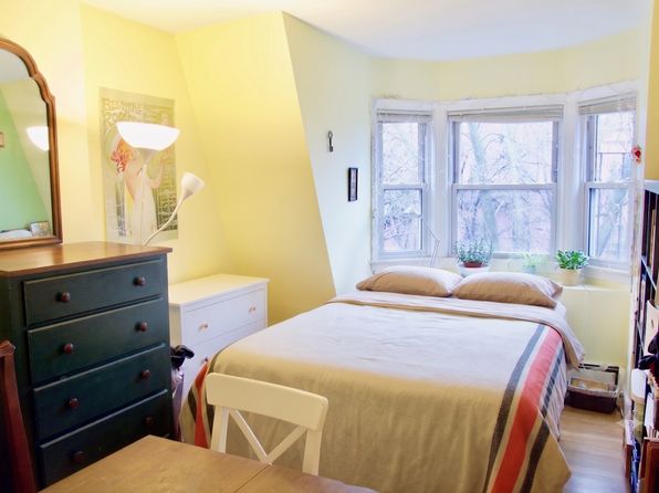 20 Concord Sq APT 5