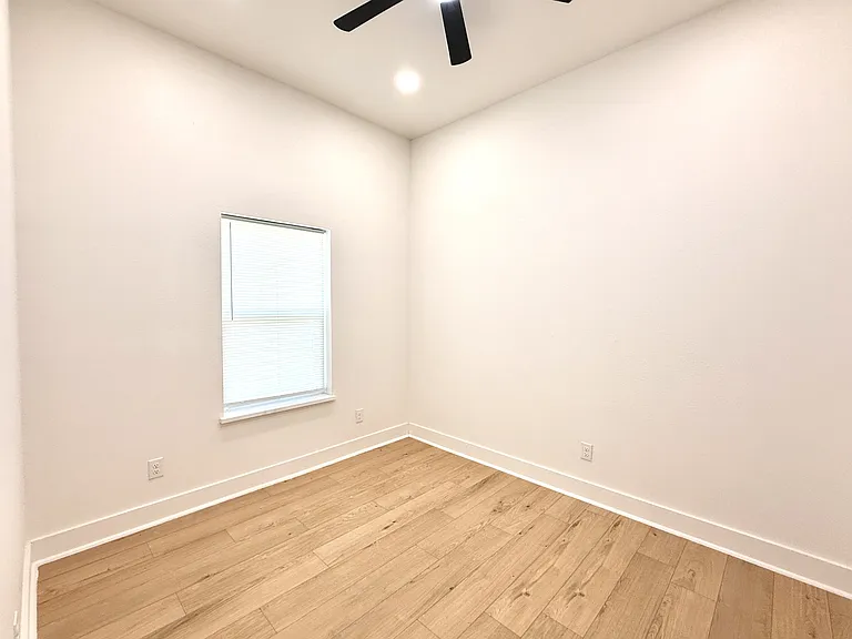 919 S Franklin Dr — Photo 11