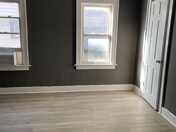 4th image of 5523 Olive St