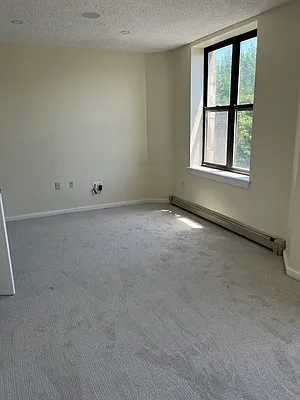 Rented by SERHANT. | media 38