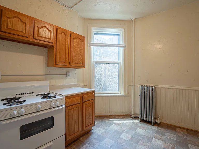 828 N Milwaukee St — Photo 8