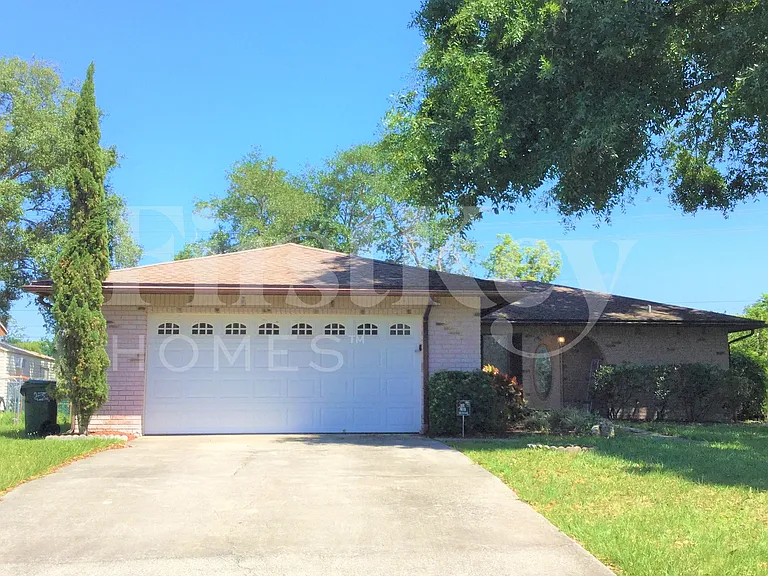 3926 Woodburn Loop E — Photo 1