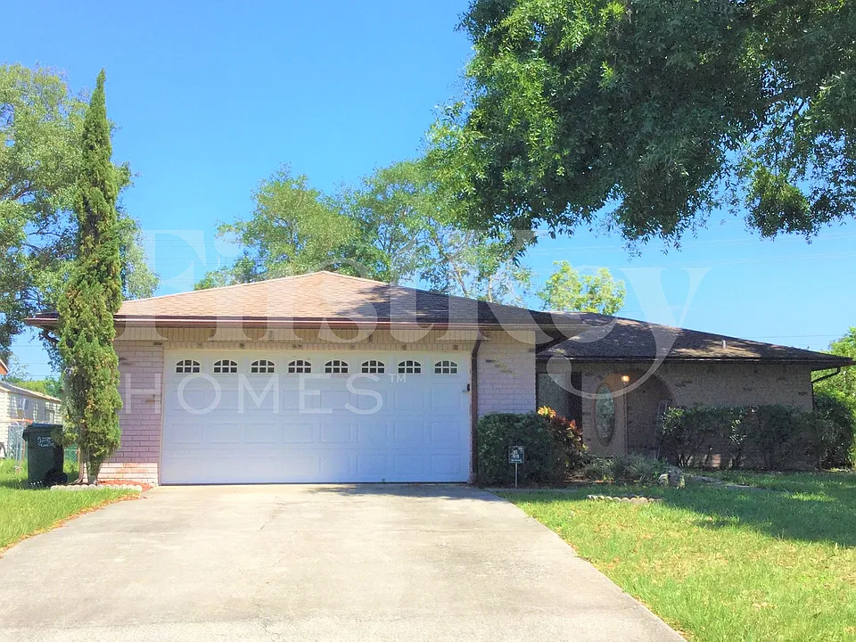 3926 Woodburn Loop E