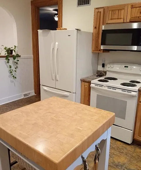 304 S Silver Lake St #A — Photo 8