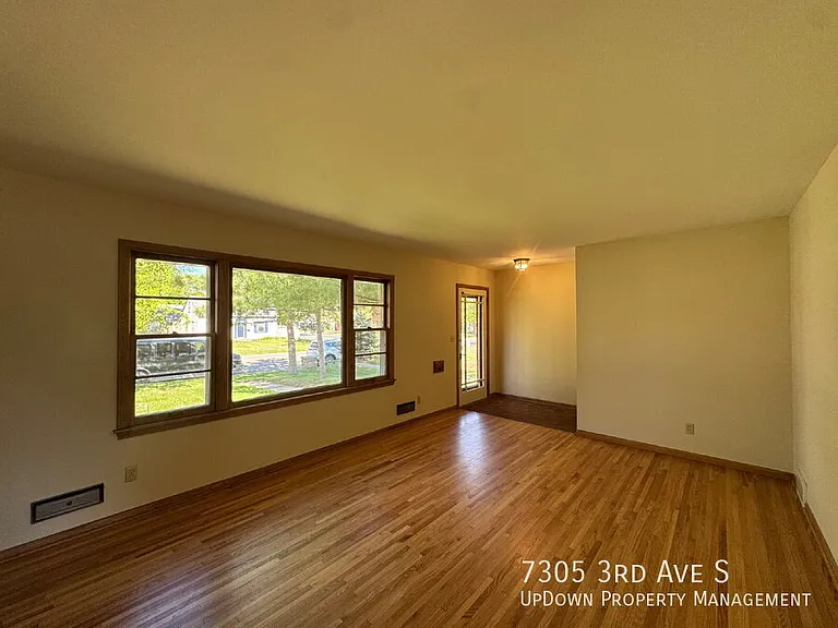 7305 3rd Ave S — Photo 5