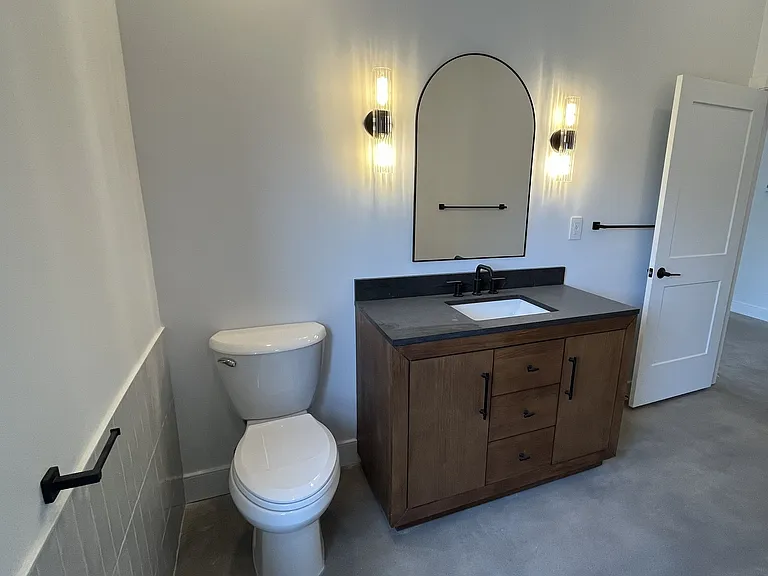 37 Church St E #2 — Photo 15