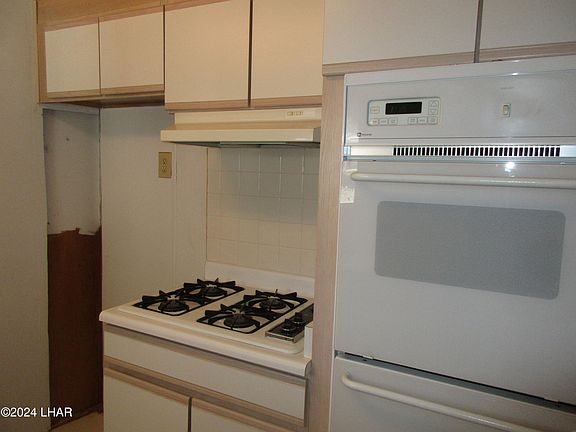 4th image of 2525 Honeybear Dr