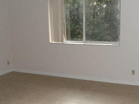 09FB9C4B-B94F-431B-8FD0-C41EBBF92FA6