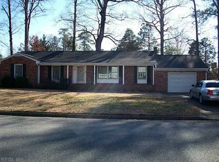 543 Kings Ct, Newport News, VA