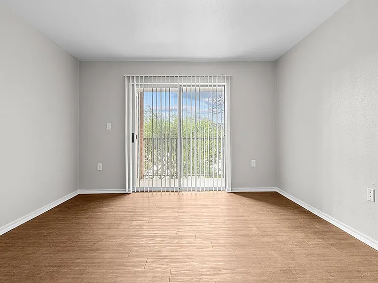 Valley Ridge Apartment Homes — Photo 9