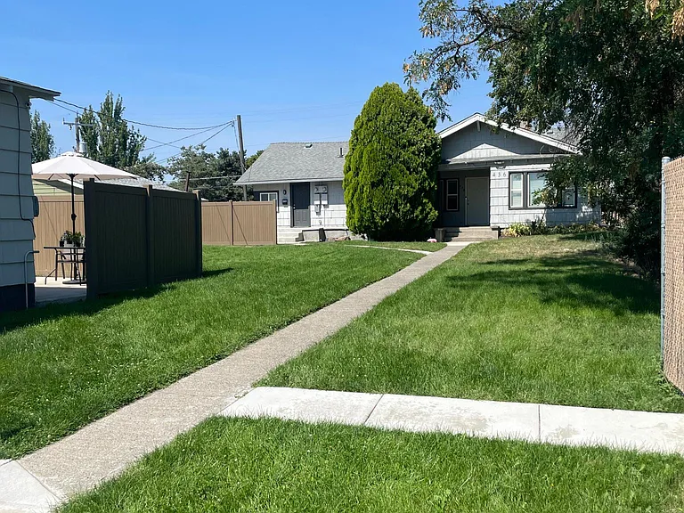 438 W Sinto Ave — Photo 1