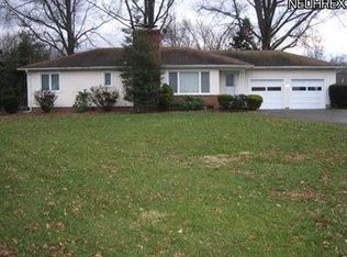 708 Center Rd, New franklin, OH 44319