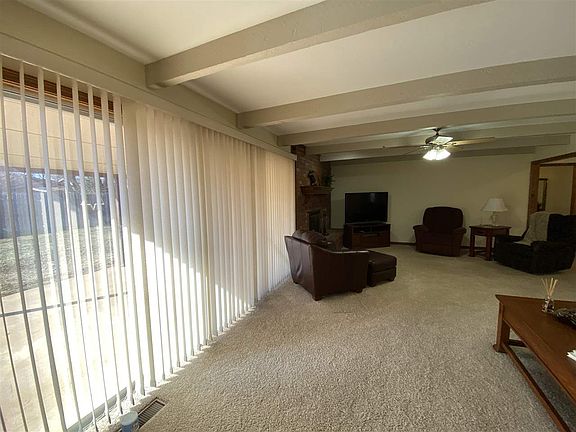 5th image of 314 Dogwood Ln