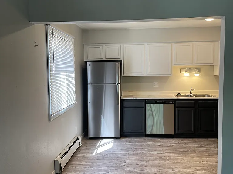 443 S Johnson St #4S — Photo 5