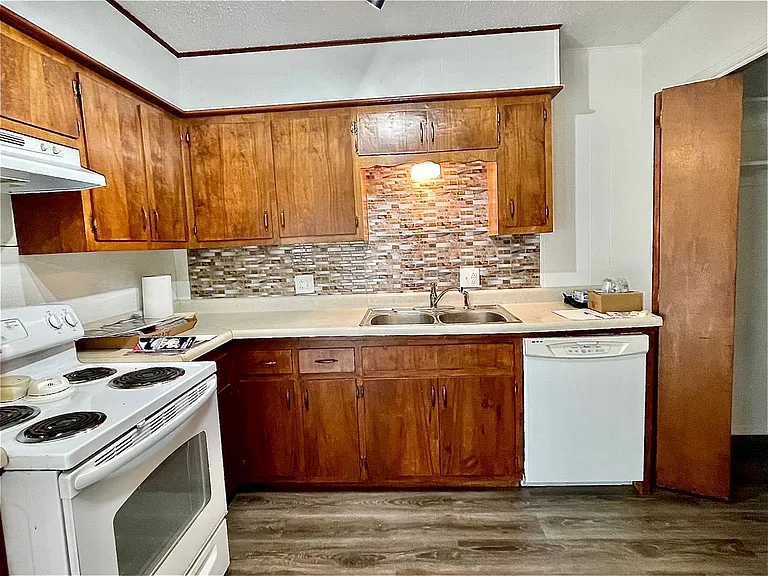 2115 W Emma Ave — Photo 11