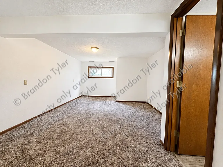 1512 Pat Dr #B — Photo 6