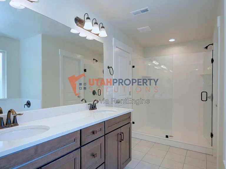 1353 W Quailhill Rd — Photo 18