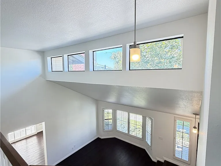 18153 Rustic Ct — Photo 16