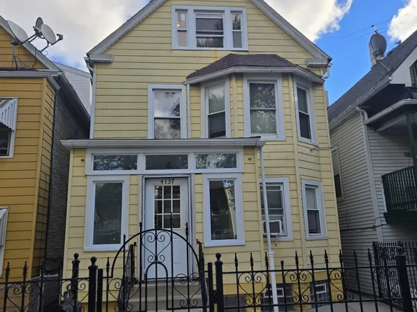 4137 N Bernard St #2, Chicago, IL 60618