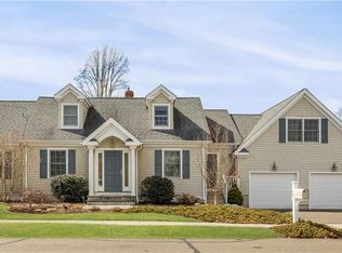 139 Arbor Ter, Southport, CT 06890