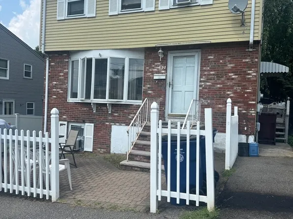 521 Proctor Ave, Revere, MA 02151