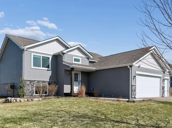 940 Lakewood Trl, Nya, MN 55397