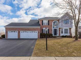 91 Jefferson Ln, Cary, IL 60013
