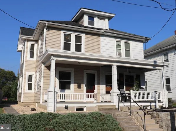 318 W Sunset Ave, Ephrata, PA 17522