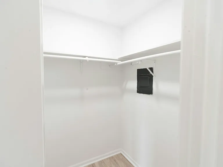 1006 Harbour Ave #1 — Photo 3