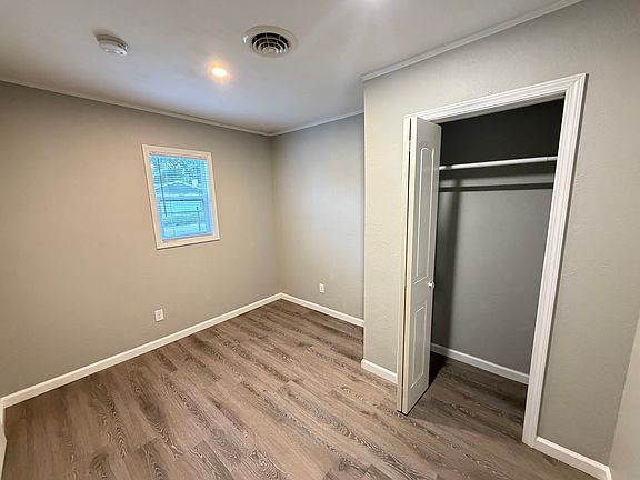 5th image of 408 W Centennial Ave #B
