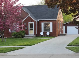 1332 57th Pl, Des Moines, IA 50311