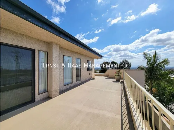 2755 E Hill St, Signal Hill, CA 90755